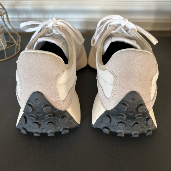 🚫SOLD🚫 Sz 10 New Balance 327 - Picture 6 of 8